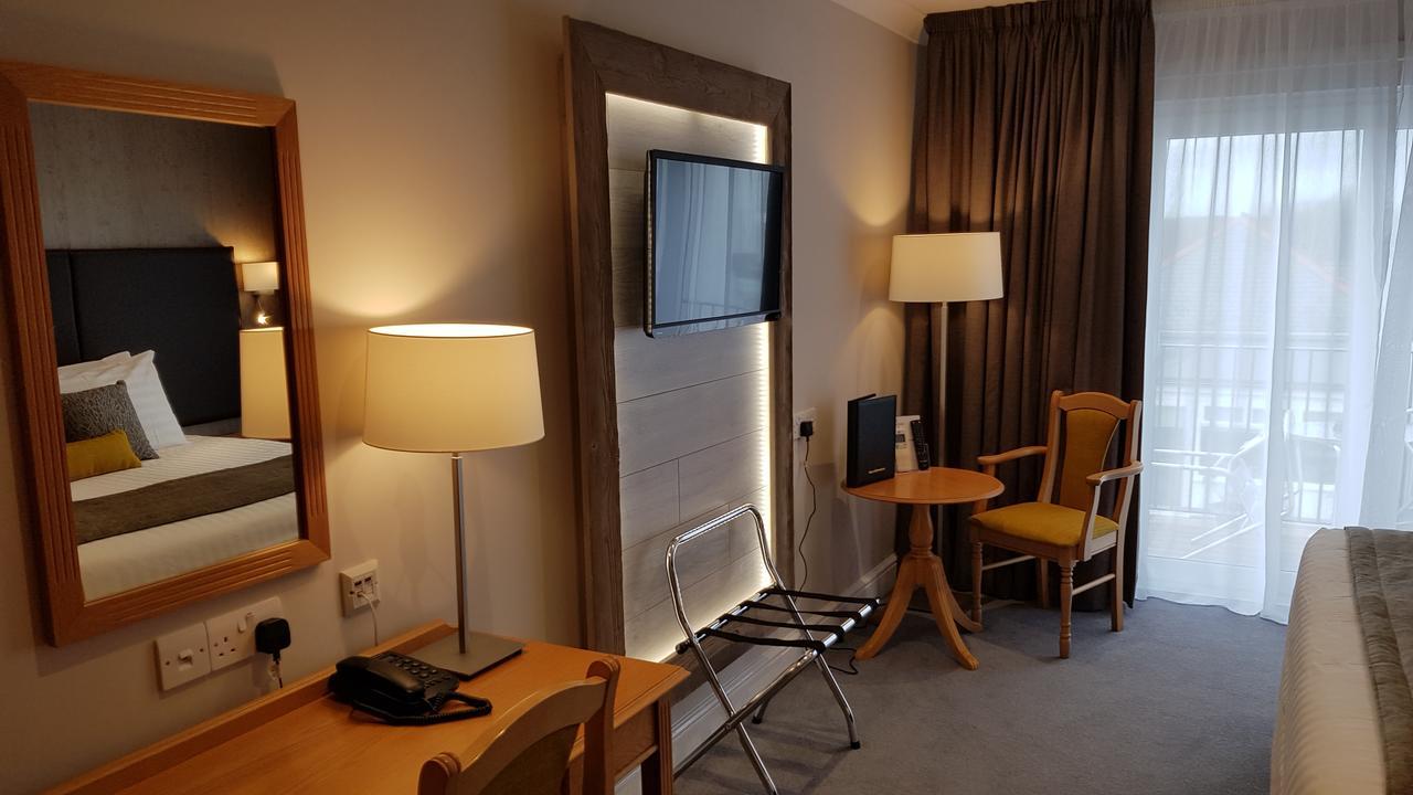 Heywood Spa Hotel Tenby Exterior photo