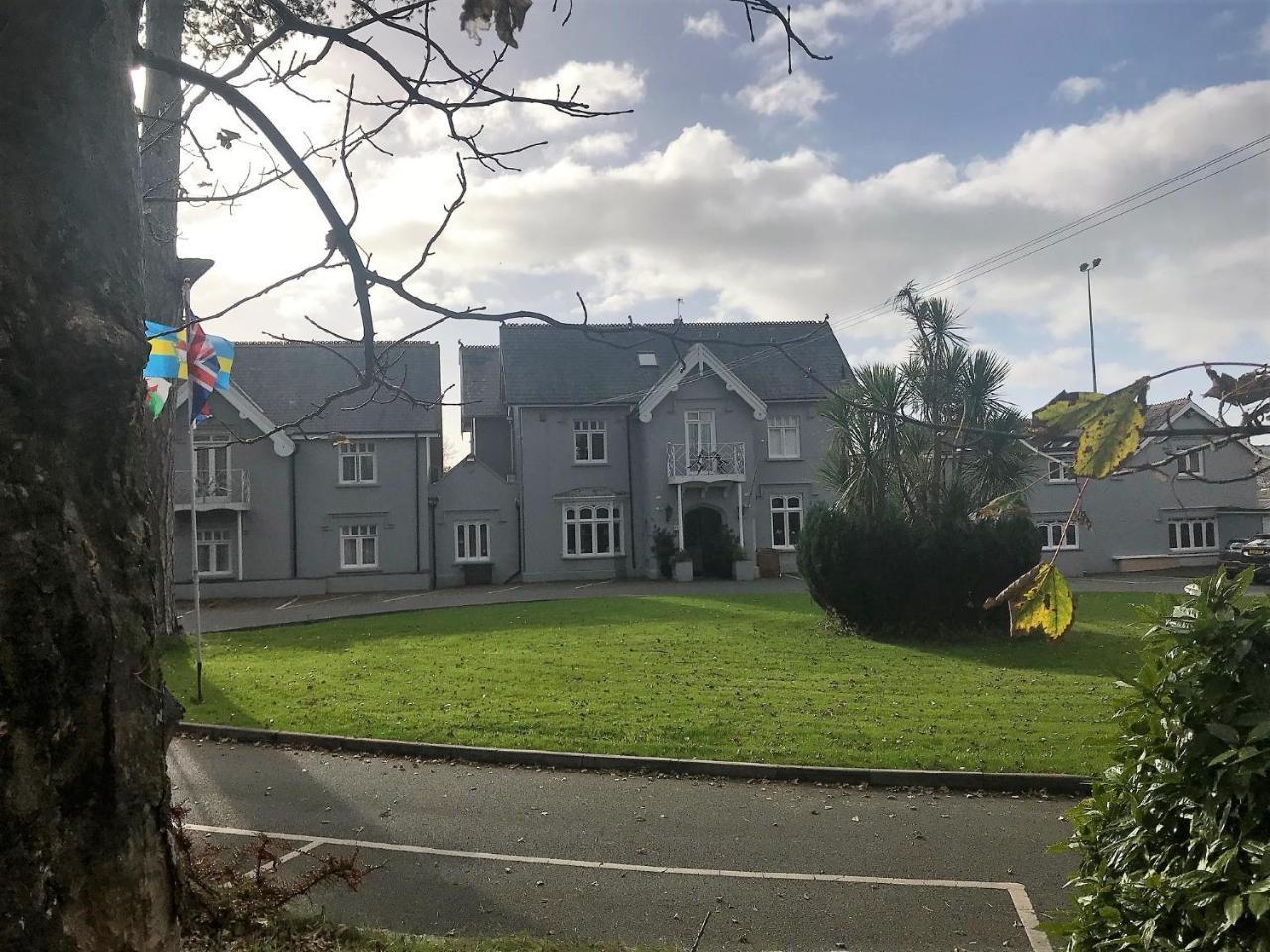 Heywood Spa Hotel Tenby Exterior photo