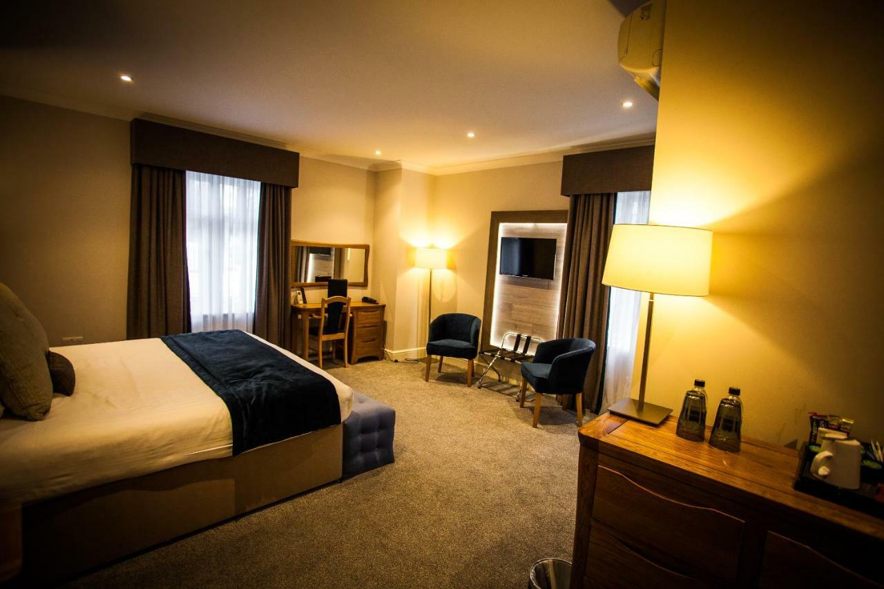 Heywood Spa Hotel Tenby Exterior photo