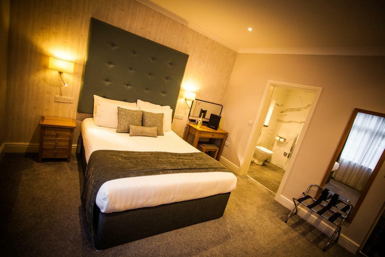 Heywood Spa Hotel Tenby Exterior photo
